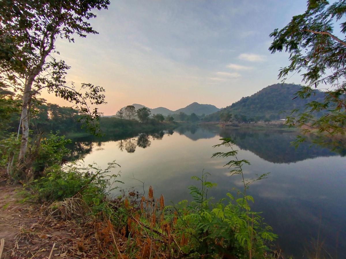 Villa Royal Mountain View Ratchaburi Esterno foto