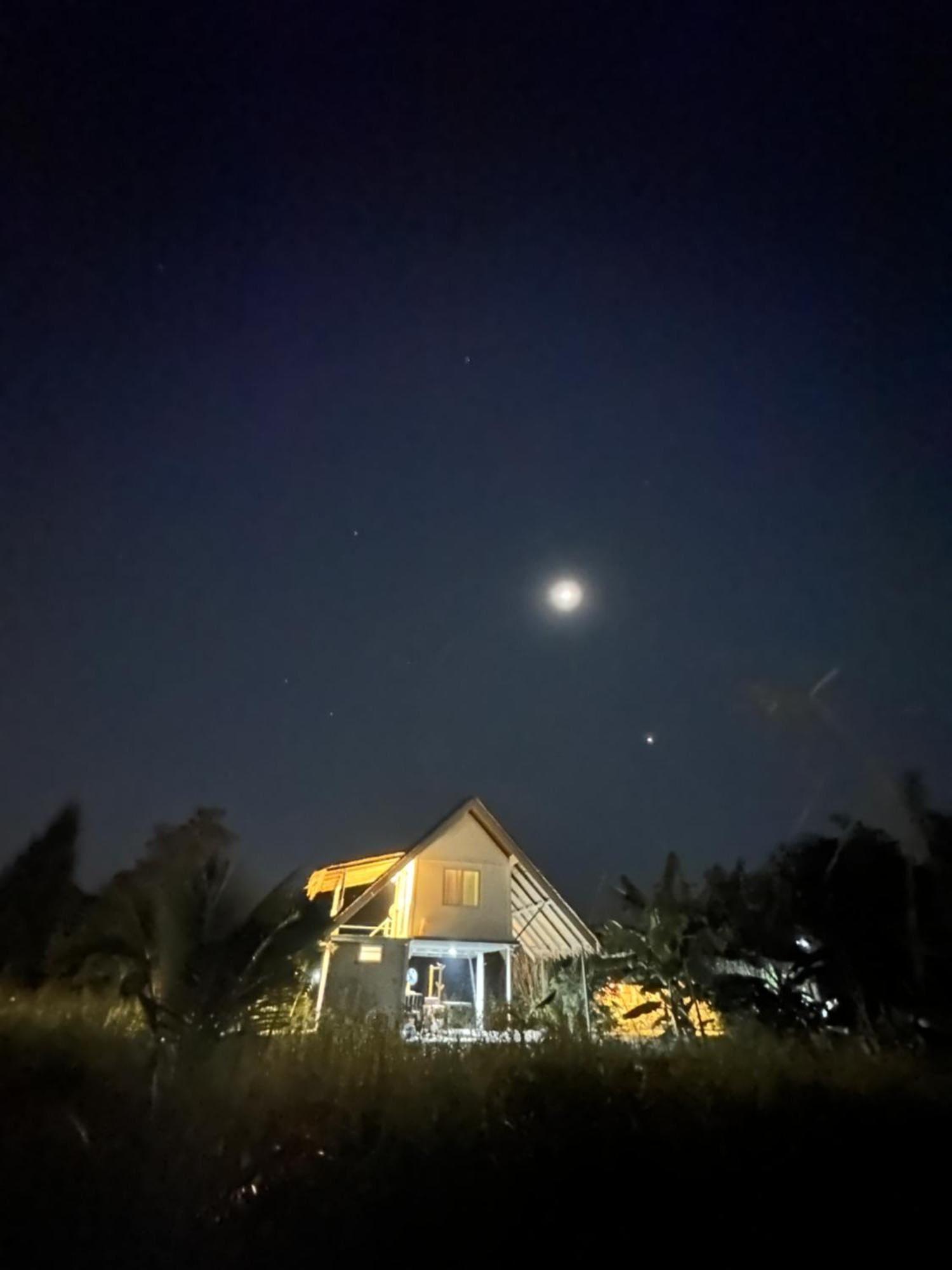 Villa Royal Mountain View Ratchaburi Esterno foto